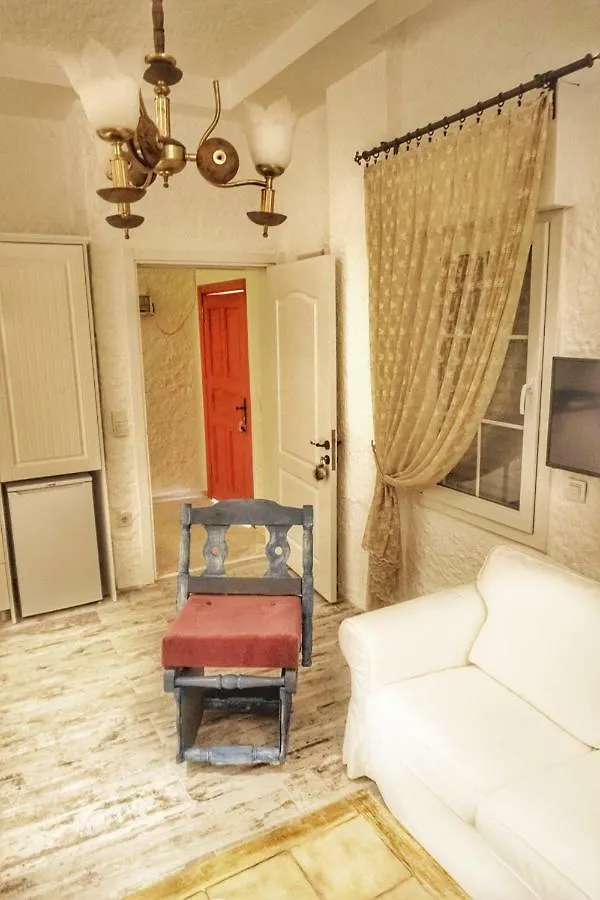 Stayhouse Çeşme 2*,